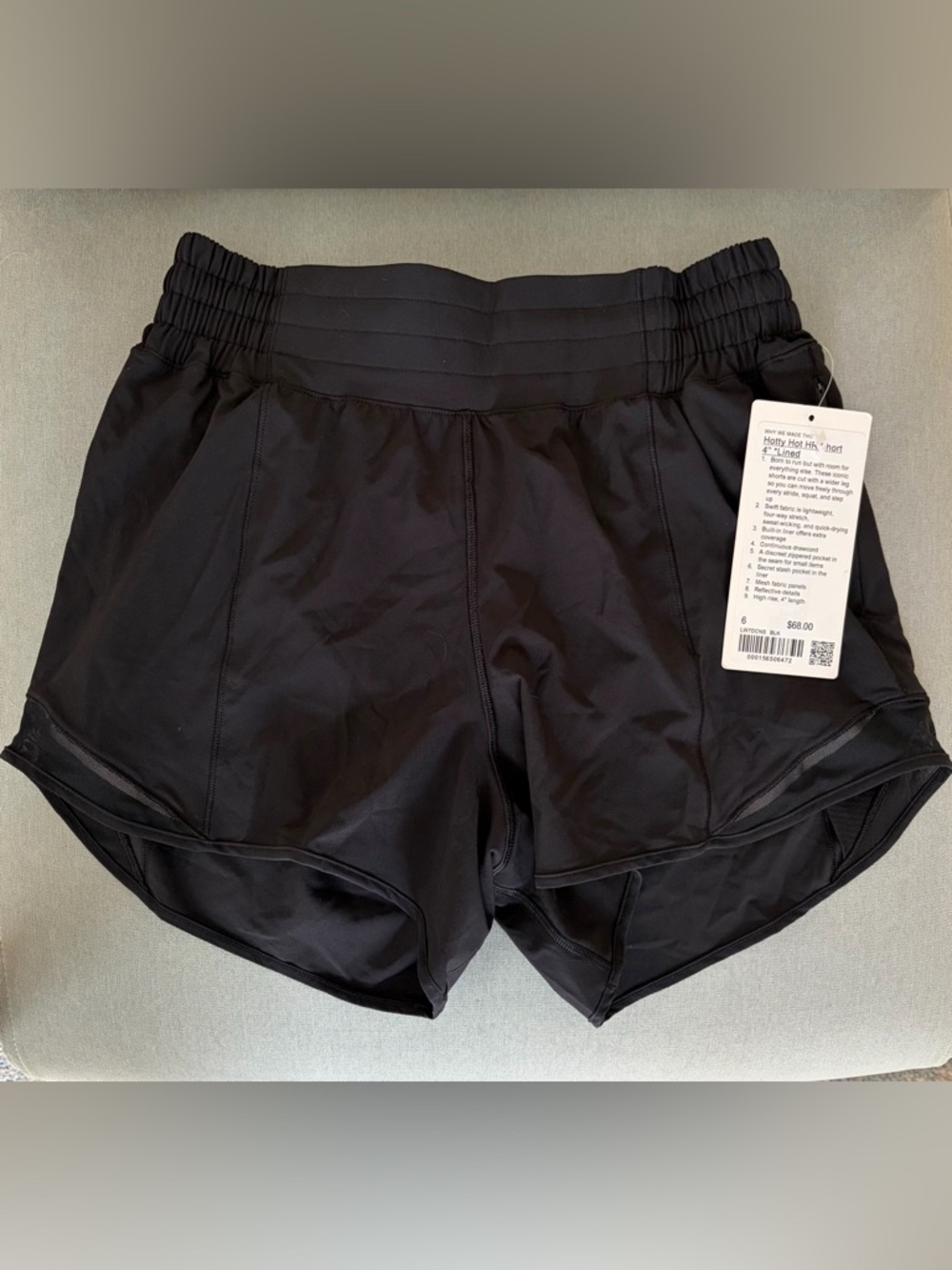 NWT lululemon athletica Hotty Hot Short 4” Black - Picture 3 of 6